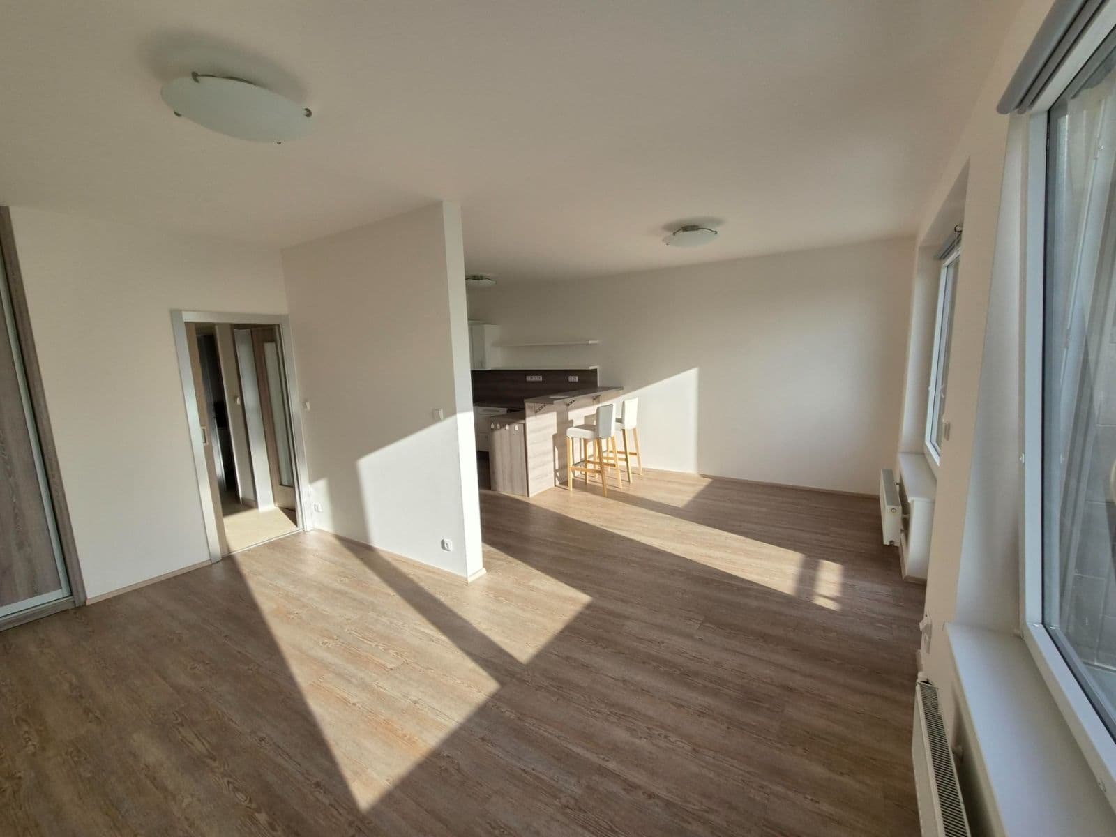 Prenájom bytu 1-izbový 54 m², Praha, Praha Prenájom bytu 1-izbový 54 m², Praha, Praha