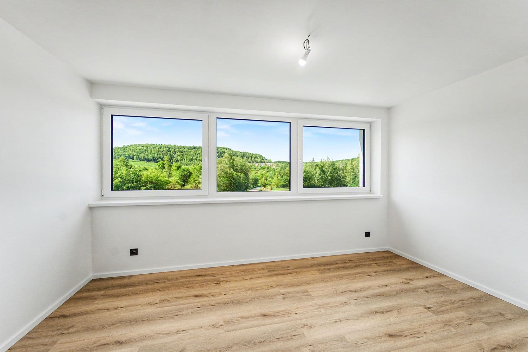 Predaj domu 102 m², pozemok 421 m², Pecínovská, Nové Strašecí, Středočeský kraj Predaj domu 102 m², pozemok 421 m², Pecínovská, Nové Strašecí, Středočeský kraj