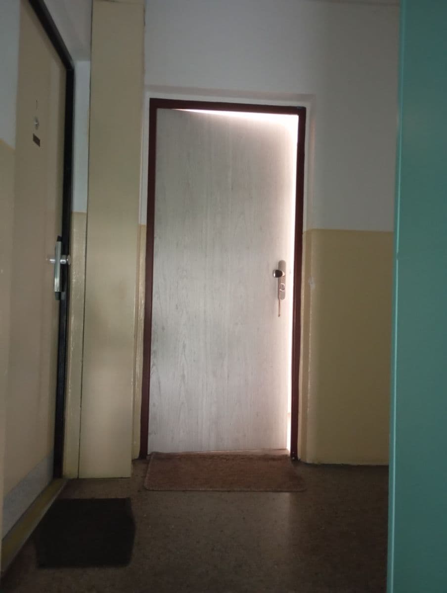 Prenájom bytu 1-izbový 34 m², Sídliště Míru, Podbořany, Ústecký kraj Prenájom bytu 1-izbový 34 m², Sídliště Míru, Podbořany, Ústecký kraj