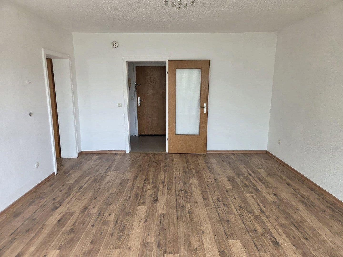 Prenájom bytu 2-izbový 55 m², Langer Weg 1, Eschborn, Hesensko Prenájom bytu 2-izbový 55 m², Langer Weg 1, Eschborn, Hesensko