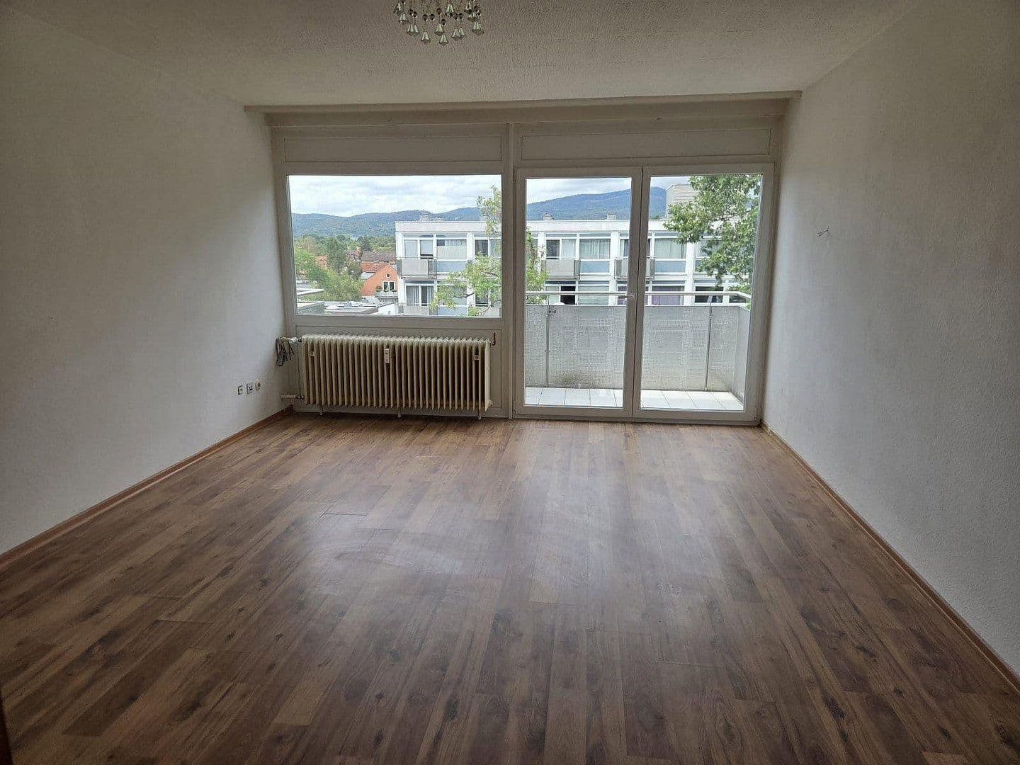 Prenájom bytu 2-izbový 55 m², Langer Weg 1, Eschborn, Hesensko Prenájom bytu 2-izbový 55 m², Langer Weg 1, Eschborn, Hesensko