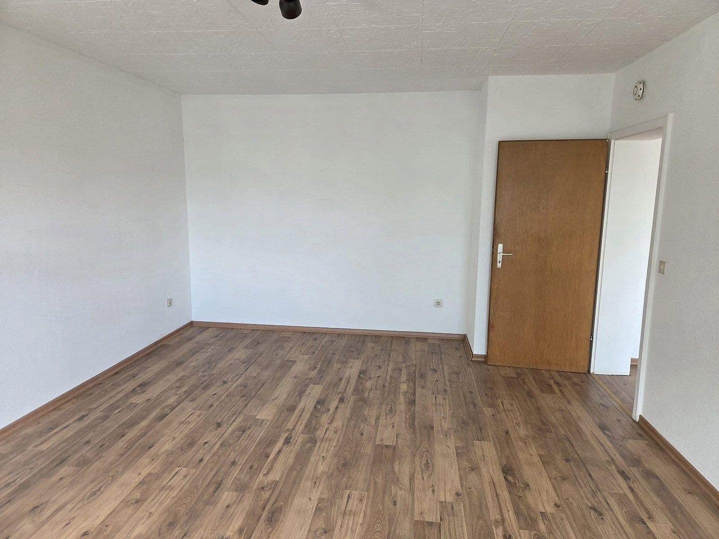 Prenájom bytu 2-izbový 55 m², Langer Weg 1, Eschborn, Hesensko Prenájom bytu 2-izbový 55 m², Langer Weg 1, Eschborn, Hesensko