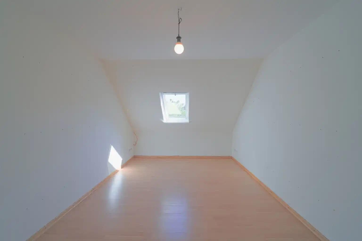 Predaj domu 280 m², pozemok 769 m², Bergen, Dolné Sasko Predaj domu 280 m², pozemok 769 m², Bergen, Dolné Sasko