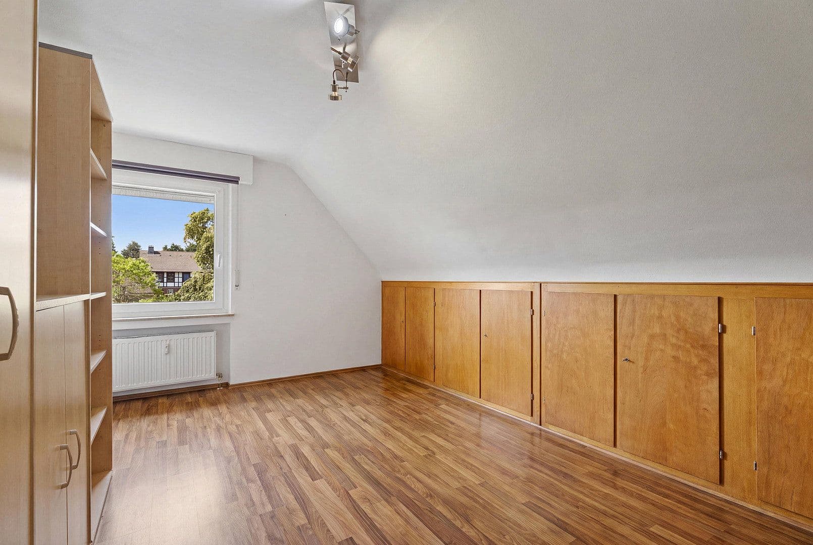 Predaj domu 137 m², pozemok 1.597 m², Hürtgenwald, Severné Porýnie - Westfálsko Predaj domu 137 m², pozemok 1.597 m², Hürtgenwald, Severné Porýnie - Westfálsko