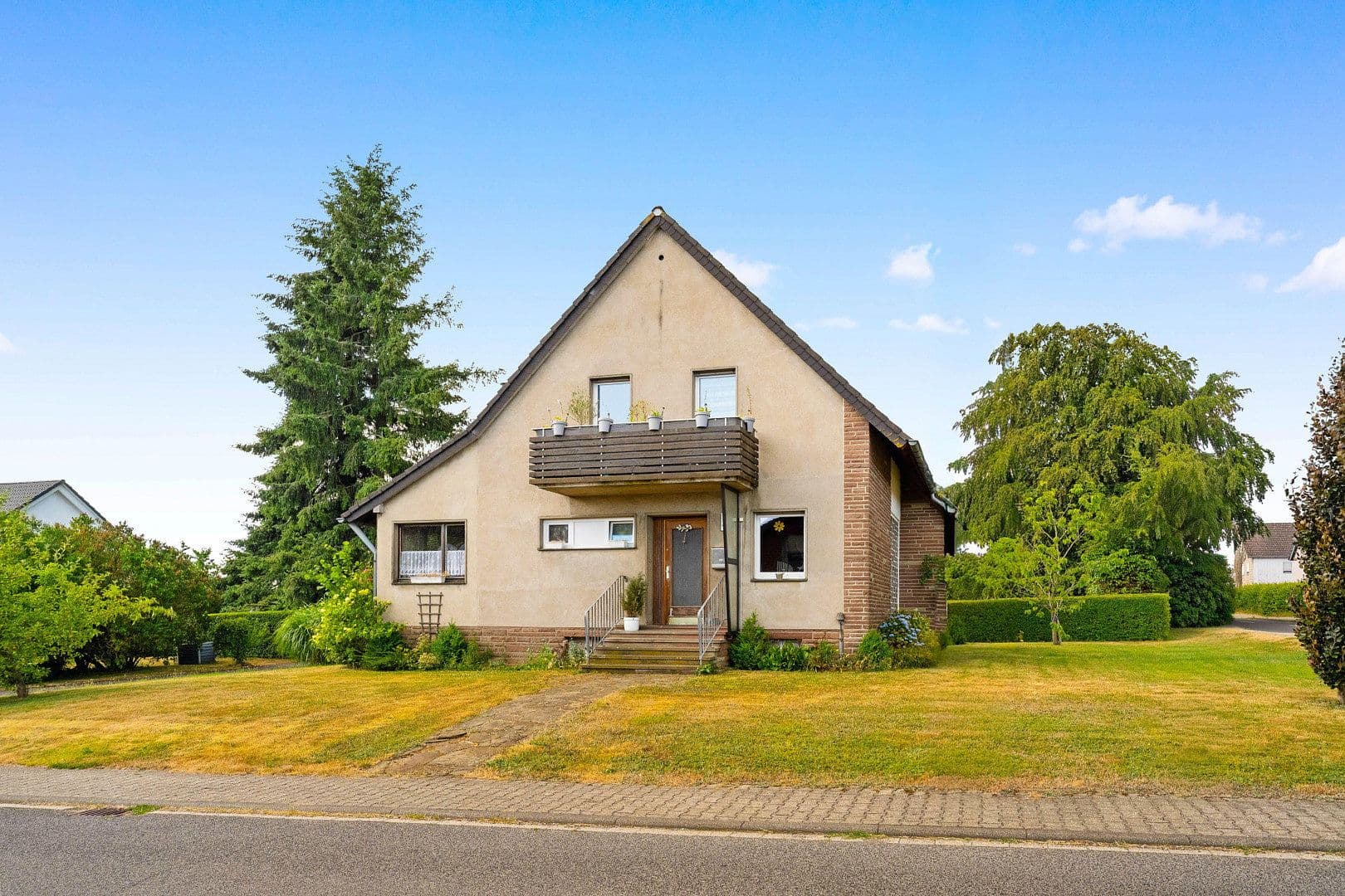Predaj domu 137 m², pozemok 1.597 m², Hürtgenwald, Severné Porýnie - Westfálsko Predaj domu 137 m², pozemok 1.597 m², Hürtgenwald, Severné Porýnie - Westfálsko