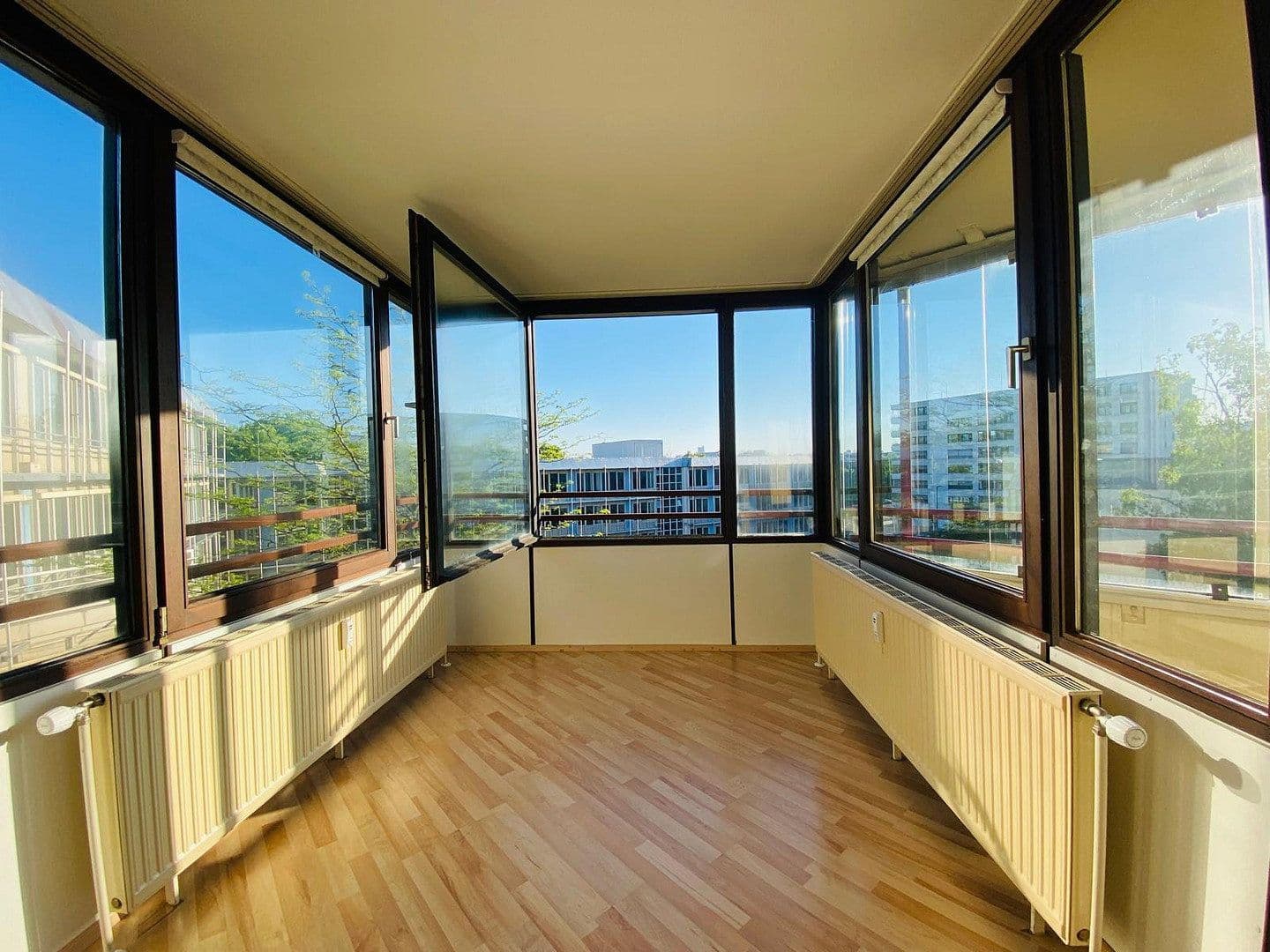 Prenájom bytu 3-izbový 89 m², Johanneskirchner Straße 138, München, Bavorsko Prenájom bytu 3-izbový 89 m², Johanneskirchner Straße 138, München, Bavorsko