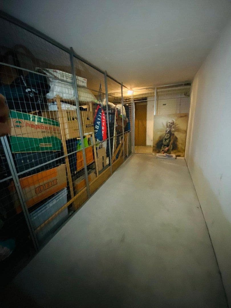 Prenájom bytu 3-izbový 89 m², Johanneskirchner Straße 138, München, Bavorsko Prenájom bytu 3-izbový 89 m², Johanneskirchner Straße 138, München, Bavorsko