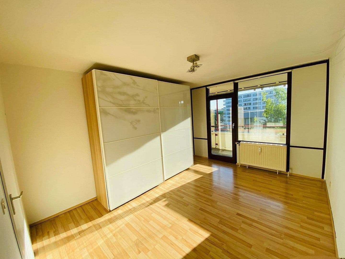 Prenájom bytu 3-izbový 89 m², Johanneskirchner Straße 138, München, Bavorsko Prenájom bytu 3-izbový 89 m², Johanneskirchner Straße 138, München, Bavorsko