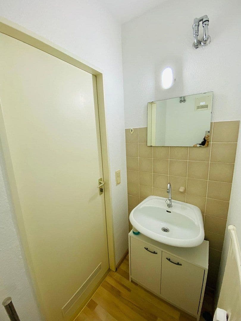 Prenájom bytu 3-izbový 89 m², Johanneskirchner Straße 138, München, Bavorsko Prenájom bytu 3-izbový 89 m², Johanneskirchner Straße 138, München, Bavorsko