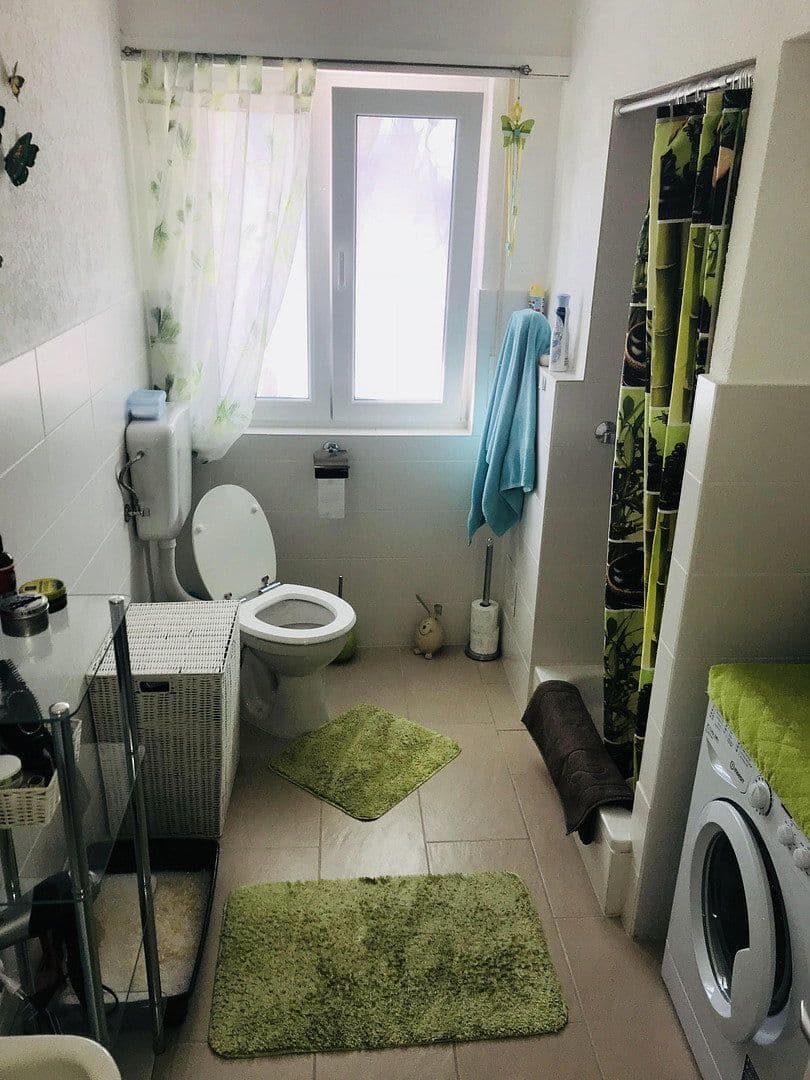Prenájom bytu 3-izbový 60 m², Lörrach, Bádensko-Wurttembersko Prenájom bytu 3-izbový 60 m², Lörrach, Bádensko-Wurttembersko