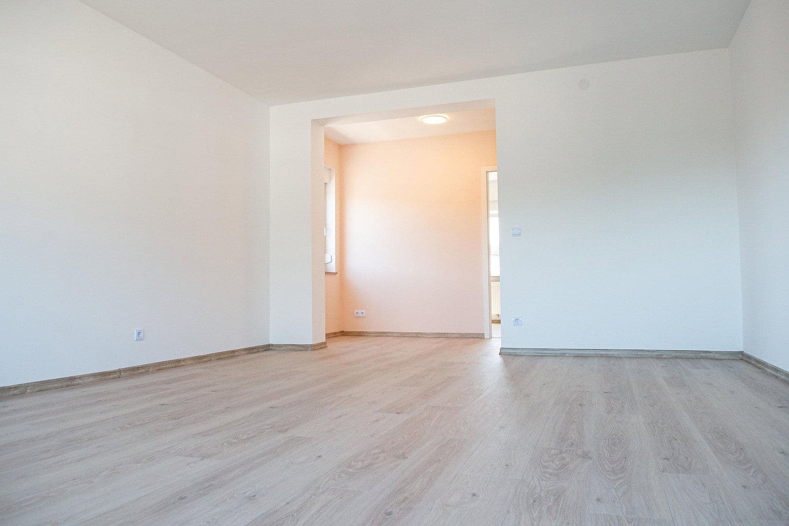 Predaj bytu 2-izbový 67 m², Pforzheim, Bádensko-Wurttembersko Predaj bytu 2-izbový 67 m², Pforzheim, Bádensko-Wurttembersko