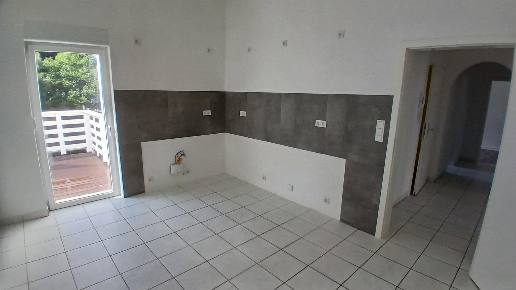 Prenájom bytu 3-izbový 89 m², Voswinckelstraße 23, Wuppertal, Severné Porýnie - Westfálsko Prenájom bytu 3-izbový 89 m², Voswinckelstraße 23, Wuppertal, Severné Porýnie - Westfálsko