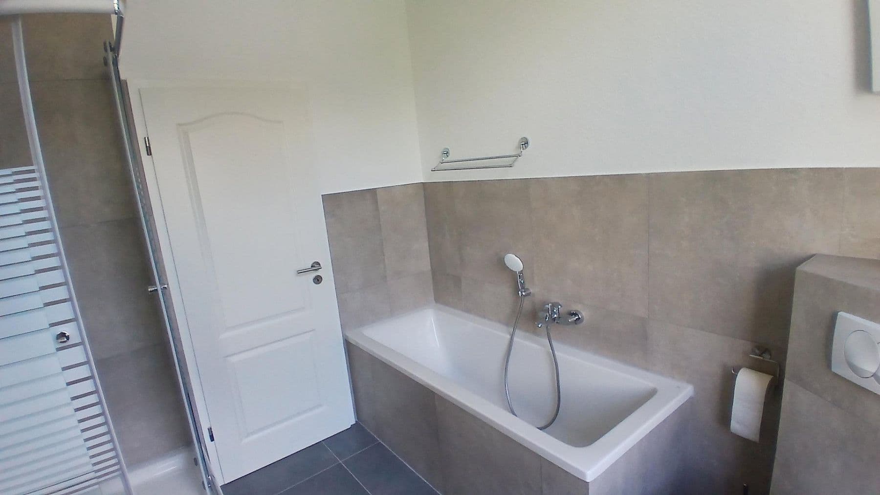 Prenájom bytu 3-izbový 89 m², Voswinckelstraße 23, Wuppertal, Severné Porýnie - Westfálsko Prenájom bytu 3-izbový 89 m², Voswinckelstraße 23, Wuppertal, Severné Porýnie - Westfálsko