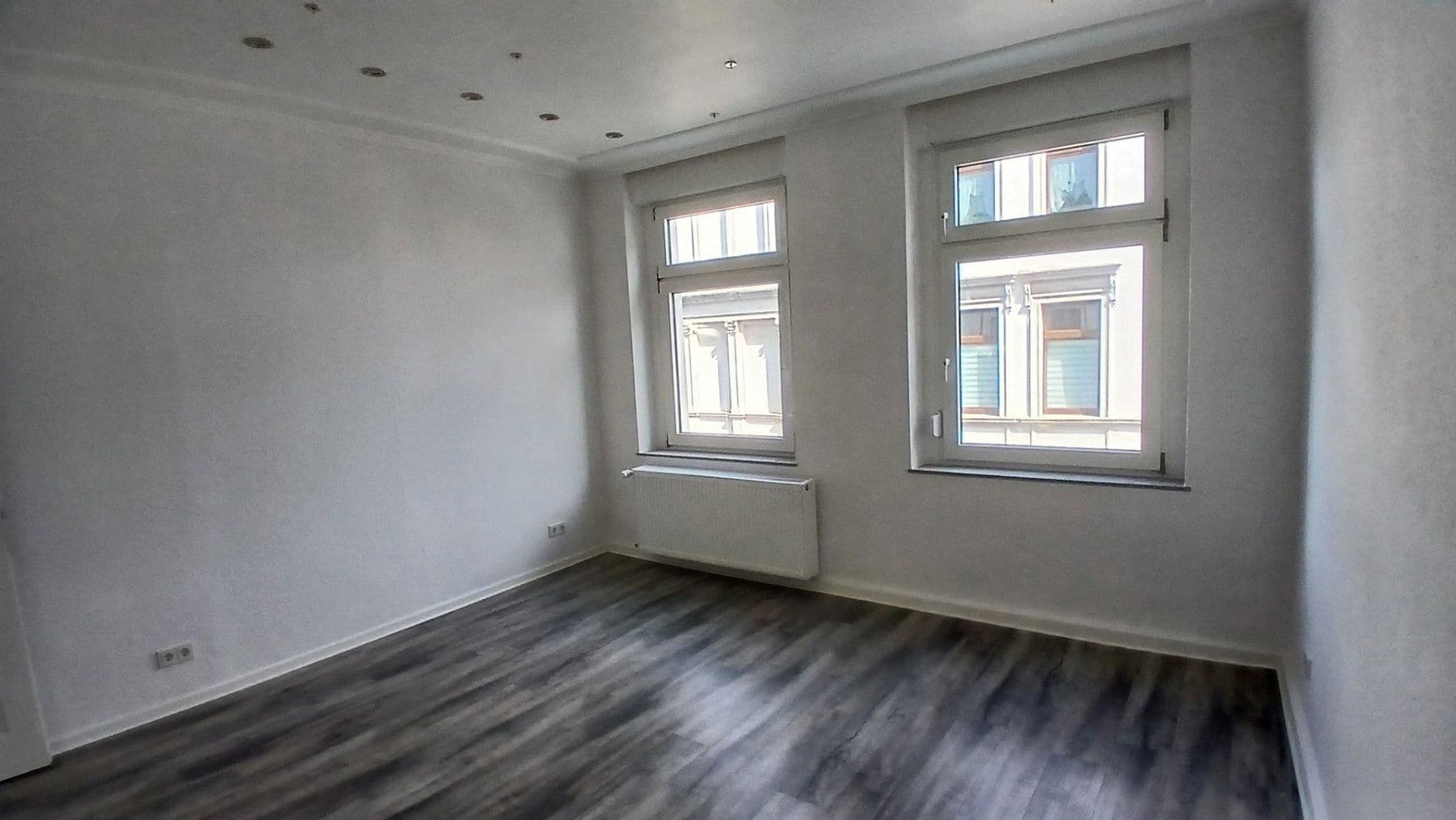 Prenájom bytu 3-izbový 89 m², Voswinckelstraße 23, Wuppertal, Severné Porýnie - Westfálsko Prenájom bytu 3-izbový 89 m², Voswinckelstraße 23, Wuppertal, Severné Porýnie - Westfálsko