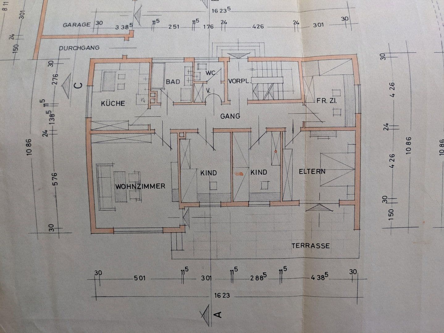 Prenájom bytu 5-izbový 124 m², Kelheim, Bavorsko Prenájom bytu 5-izbový 124 m², Kelheim, Bavorsko