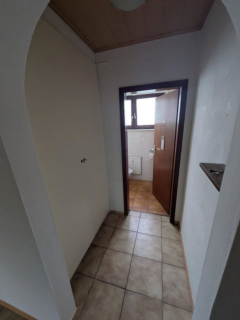 Prenájom bytu 5-izbový 124 m², Kelheim, Bavorsko Prenájom bytu 5-izbový 124 m², Kelheim, Bavorsko