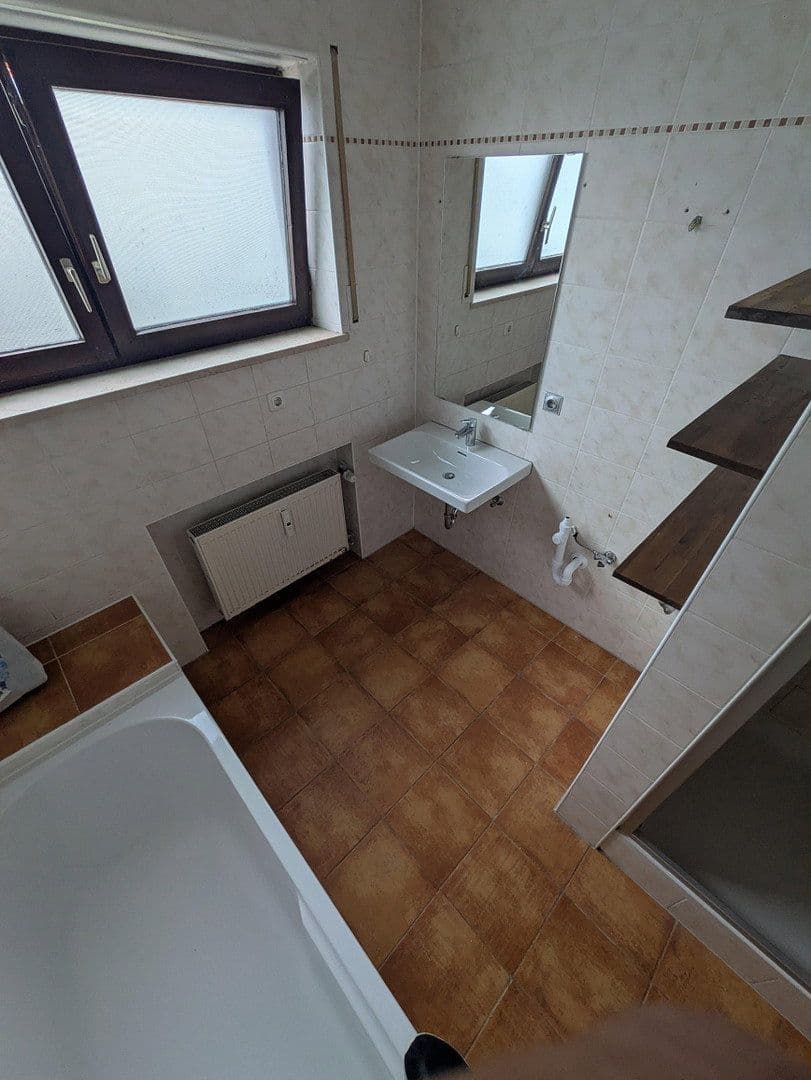 Prenájom bytu 5-izbový 124 m², Kelheim, Bavorsko Prenájom bytu 5-izbový 124 m², Kelheim, Bavorsko