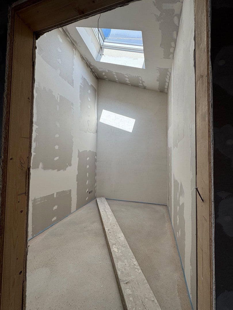 Prenájom bytu 4-izbový 99 m², Flörsheim, Hesensko Prenájom bytu 4-izbový 99 m², Flörsheim, Hesensko