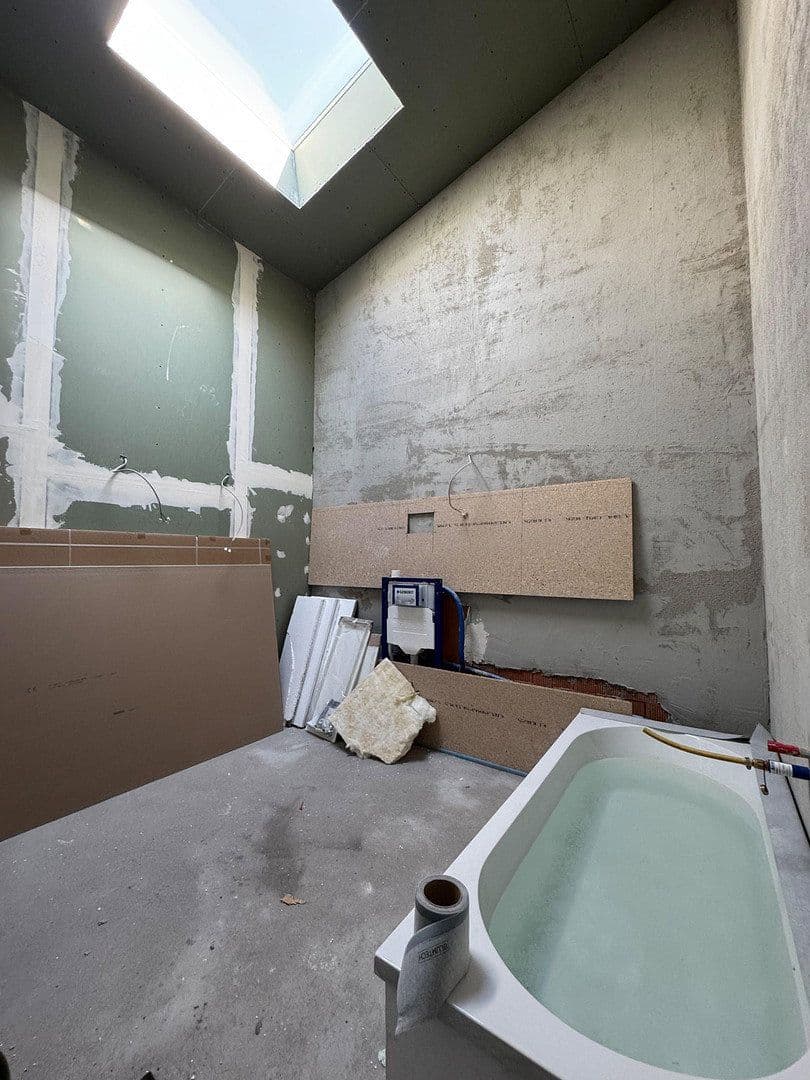 Prenájom bytu 4-izbový 99 m², Flörsheim, Hesensko Prenájom bytu 4-izbový 99 m², Flörsheim, Hesensko