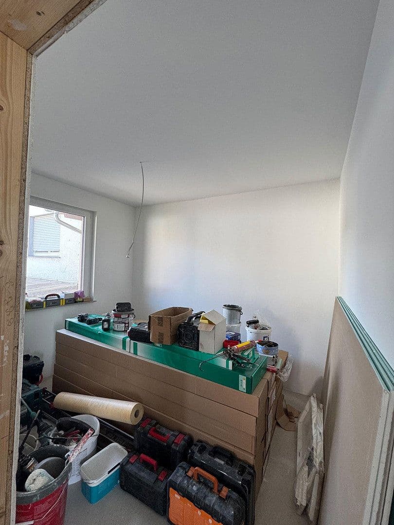 Prenájom bytu 4-izbový 99 m², Flörsheim, Hesensko Prenájom bytu 4-izbový 99 m², Flörsheim, Hesensko
