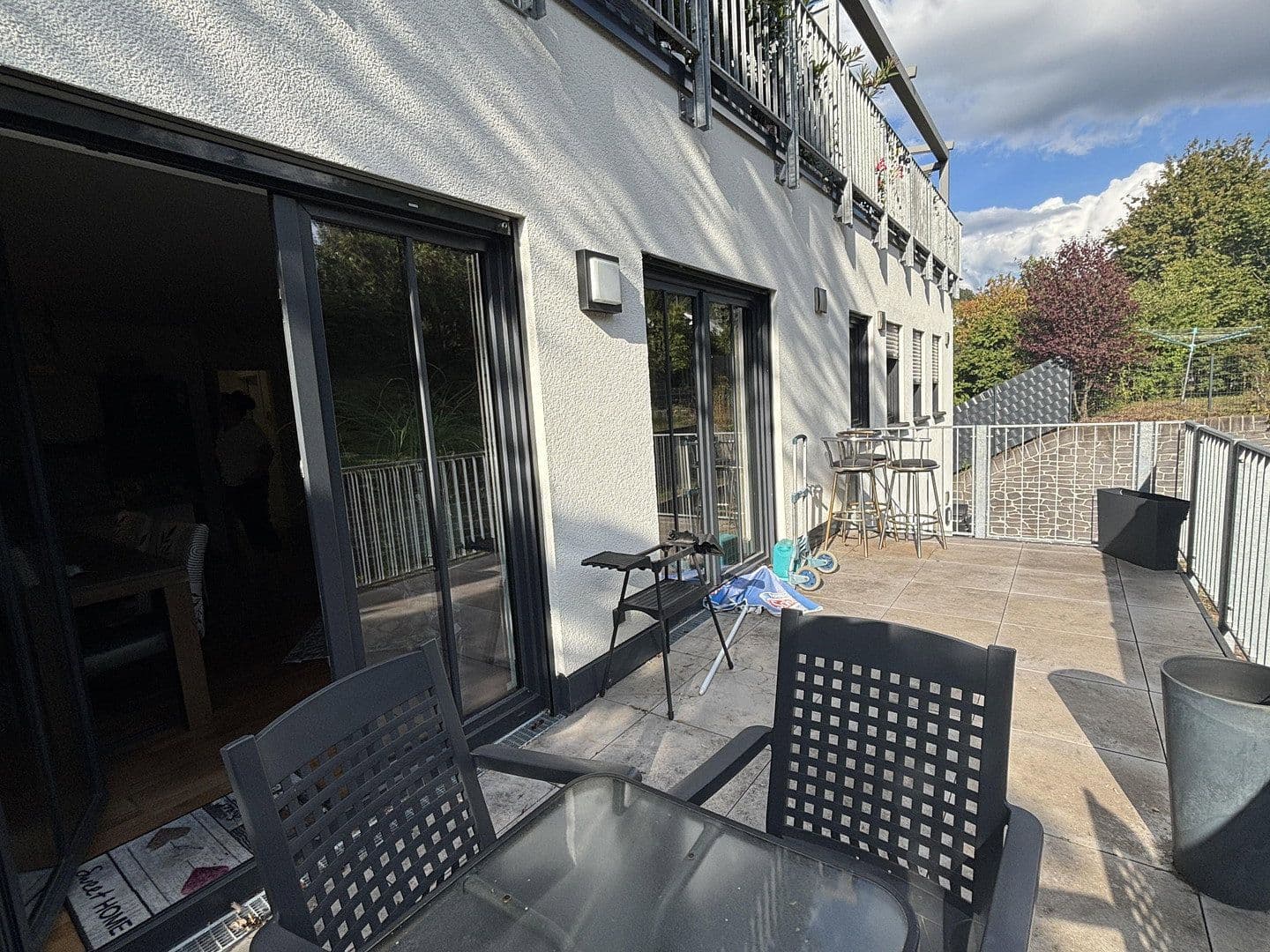 Prenájom bytu 2-izbový 70 m², Mertesdorf, Porýnie-Falcko Prenájom bytu 2-izbový 70 m², Mertesdorf, Porýnie-Falcko