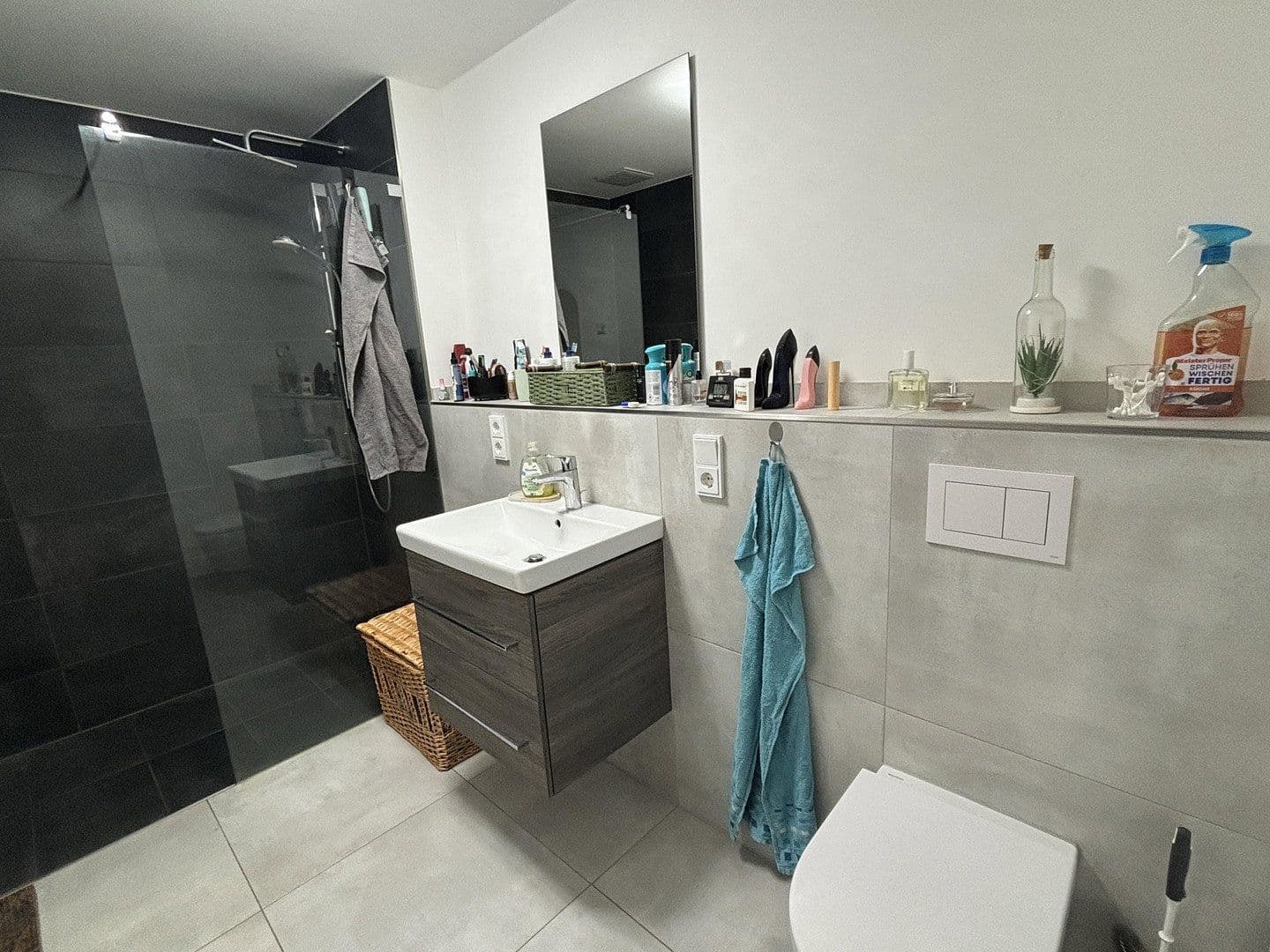 Prenájom bytu 2-izbový 70 m², Mertesdorf, Porýnie-Falcko Prenájom bytu 2-izbový 70 m², Mertesdorf, Porýnie-Falcko