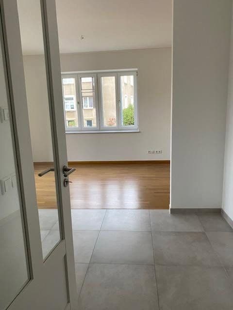 Prenájom bytu 3-izbový 120 m², Radebeul, Sasko Prenájom bytu 3-izbový 120 m², Radebeul, Sasko