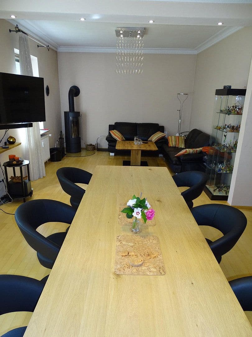 Prenájom bytu 4-izbový 170 m², Brunsbek, Šlezvicko-Holštajnsko Prenájom bytu 4-izbový 170 m², Brunsbek, Šlezvicko-Holštajnsko