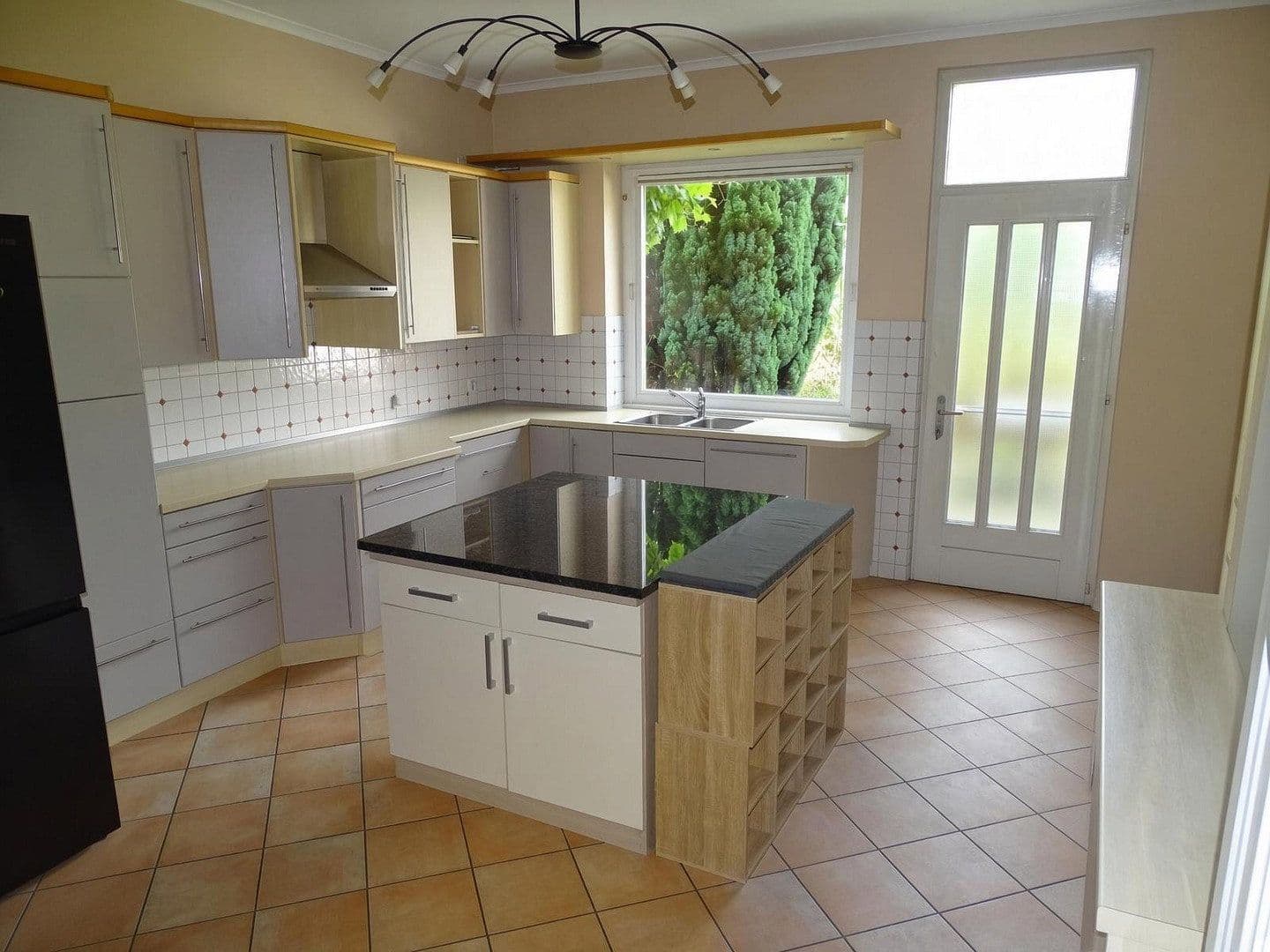 Prenájom bytu 4-izbový 170 m², Brunsbek, Šlezvicko-Holštajnsko Prenájom bytu 4-izbový 170 m², Brunsbek, Šlezvicko-Holštajnsko