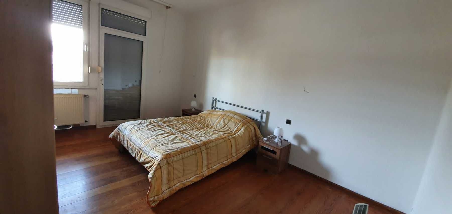Prenájom bytu 4-izbový 126 m², Fröhnstraße 61, Pirmasens, Porýnie-Falcko Prenájom bytu 4-izbový 126 m², Fröhnstraße 61, Pirmasens, Porýnie-Falcko