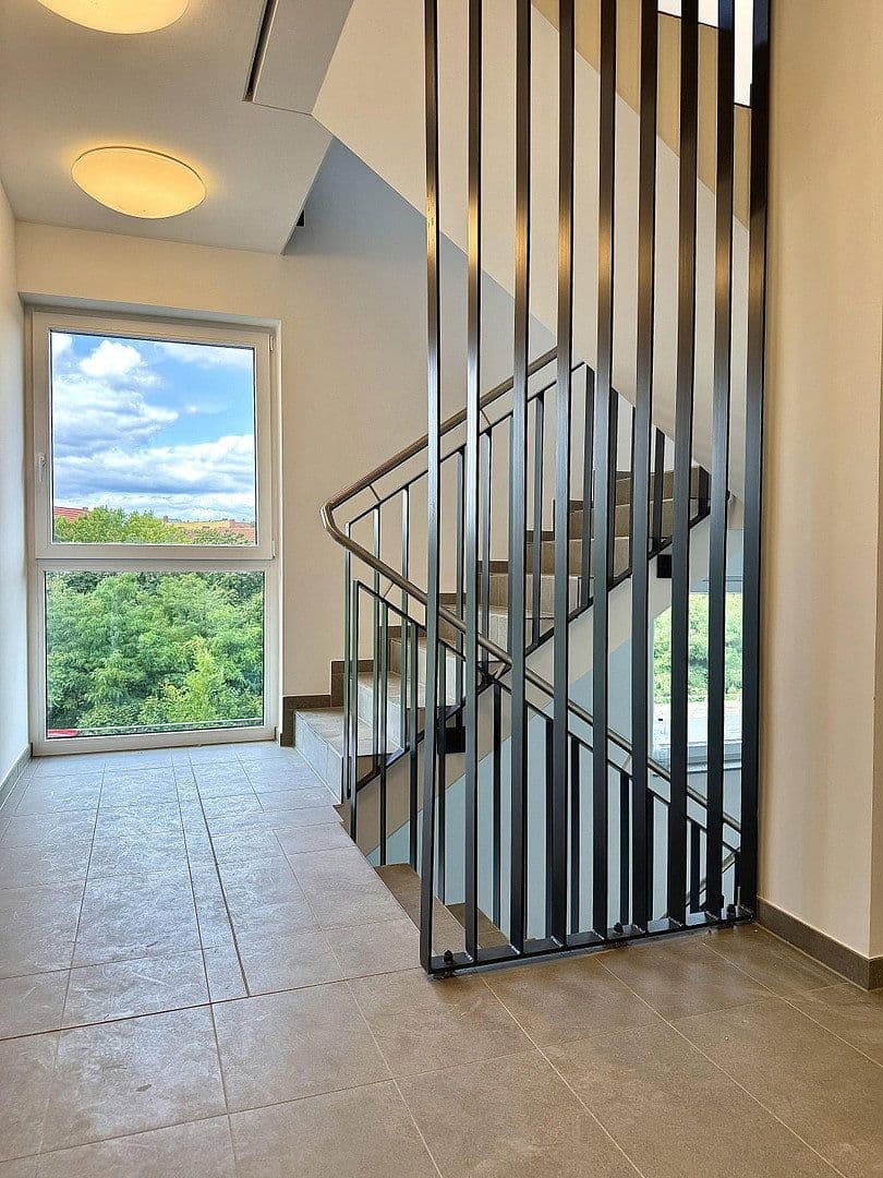 Prenájom bytu 1-izbový 28 m², Berlin, Berlín Prenájom bytu 1-izbový 28 m², Berlin, Berlín