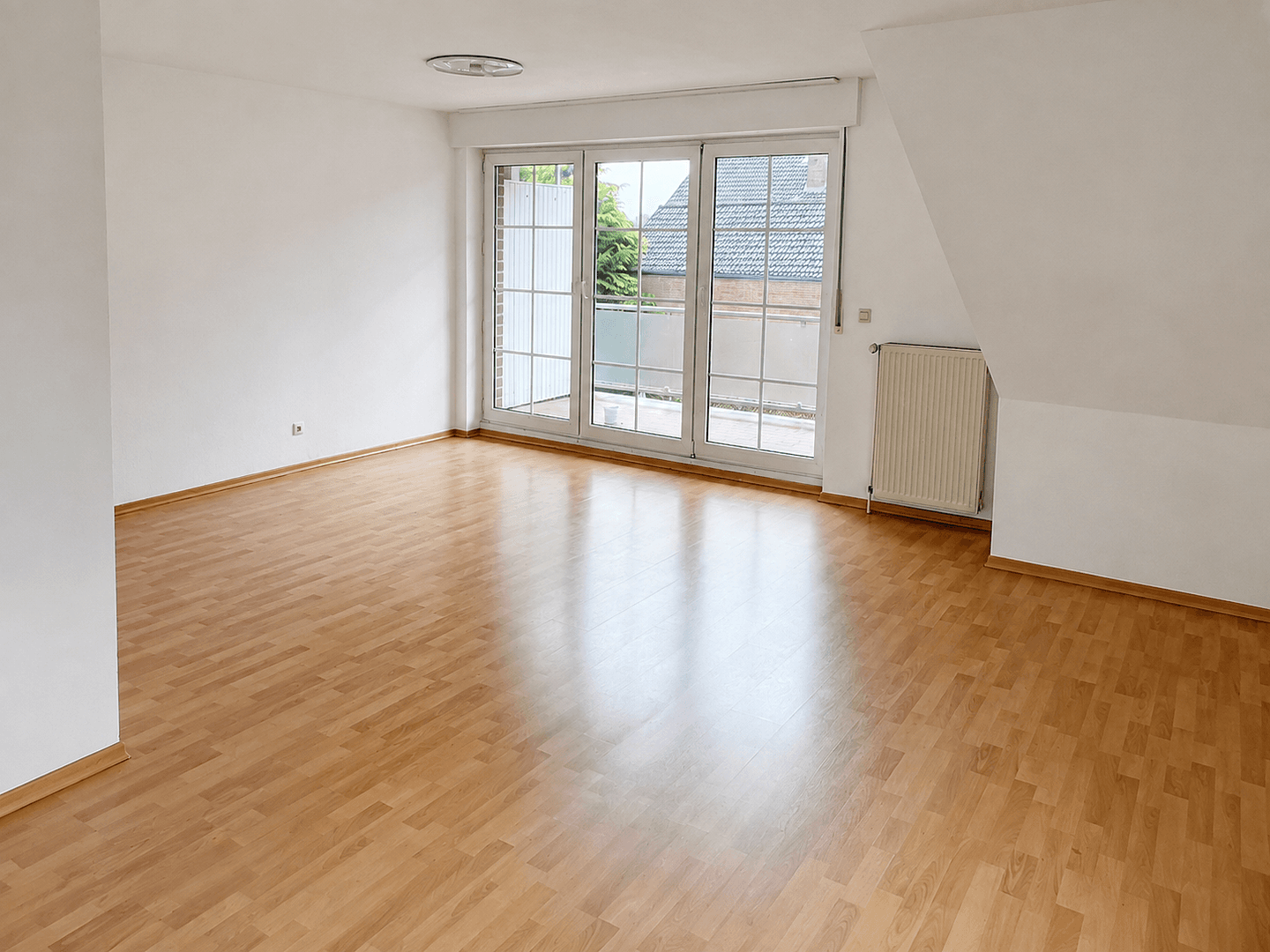 Prenájom bytu 2-izbový 77 m², Diepholz, Dolné Sasko Prenájom bytu 2-izbový 77 m², Diepholz, Dolné Sasko