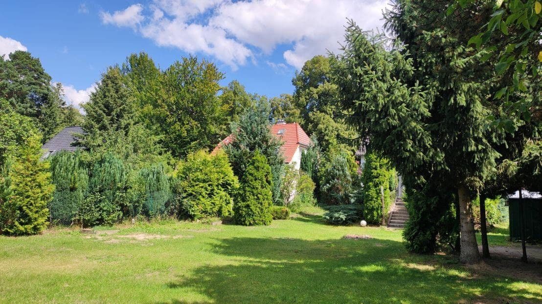 Prenájom domu 107 m², pozemok 1.080 m², Prager Str. 6, Berlin, Berlín Prenájom domu 107 m², pozemok 1.080 m², Prager Str. 6, Berlin, Berlín