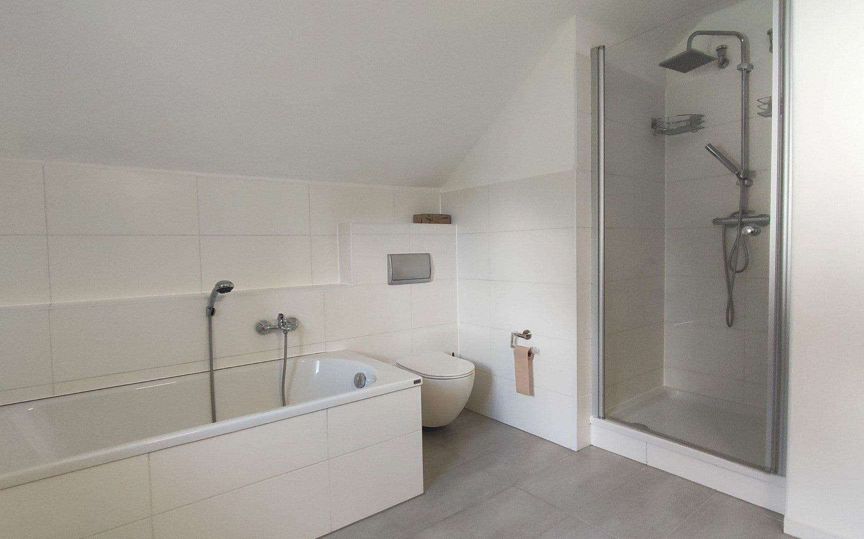 Prenájom domu 107 m², pozemok 1.080 m², Prager Str. 6, Berlin, Berlín Prenájom domu 107 m², pozemok 1.080 m², Prager Str. 6, Berlin, Berlín