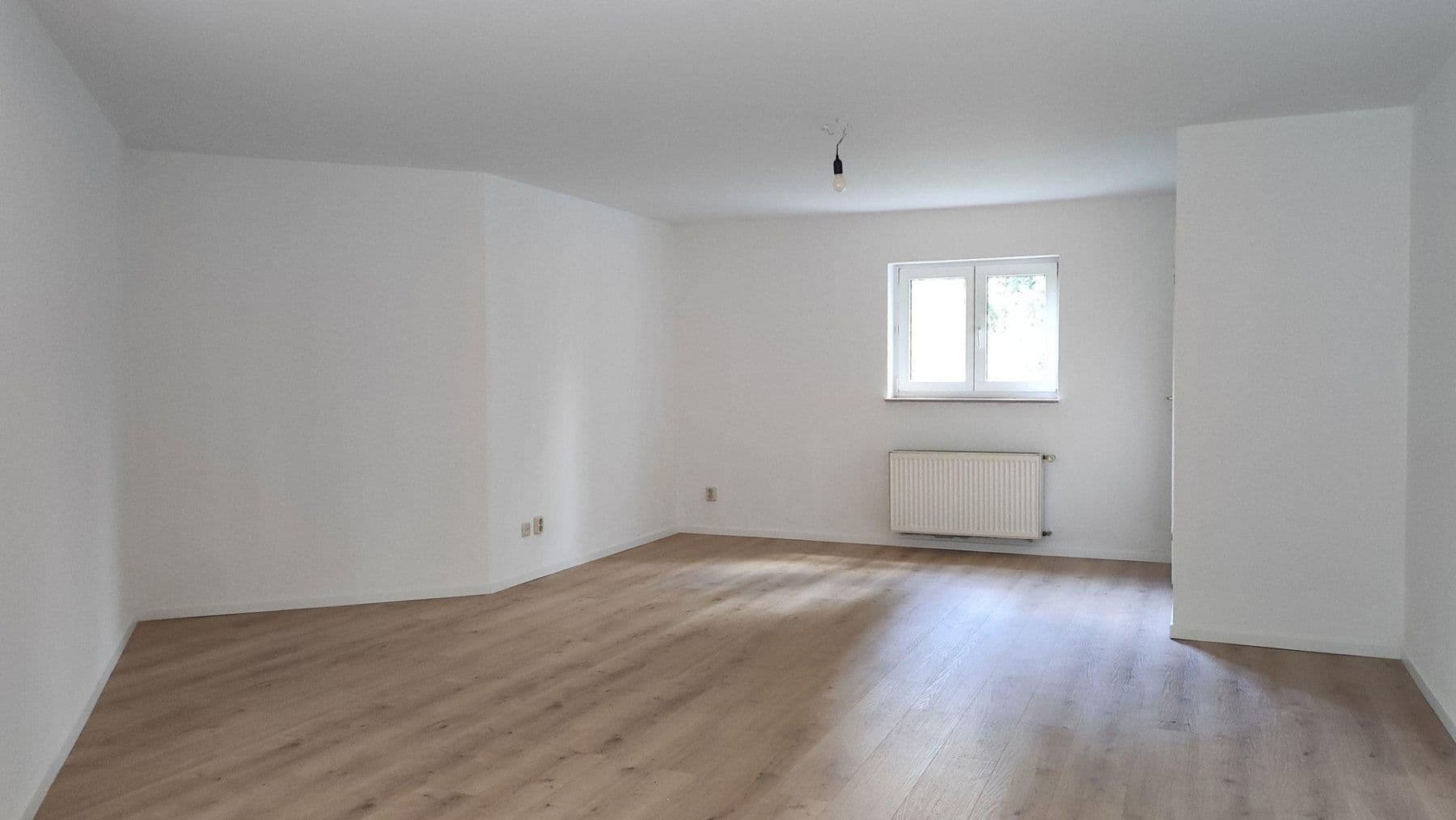 Prenájom domu 107 m², pozemok 1.080 m², Prager Str. 6, Berlin, Berlín Prenájom domu 107 m², pozemok 1.080 m², Prager Str. 6, Berlin, Berlín