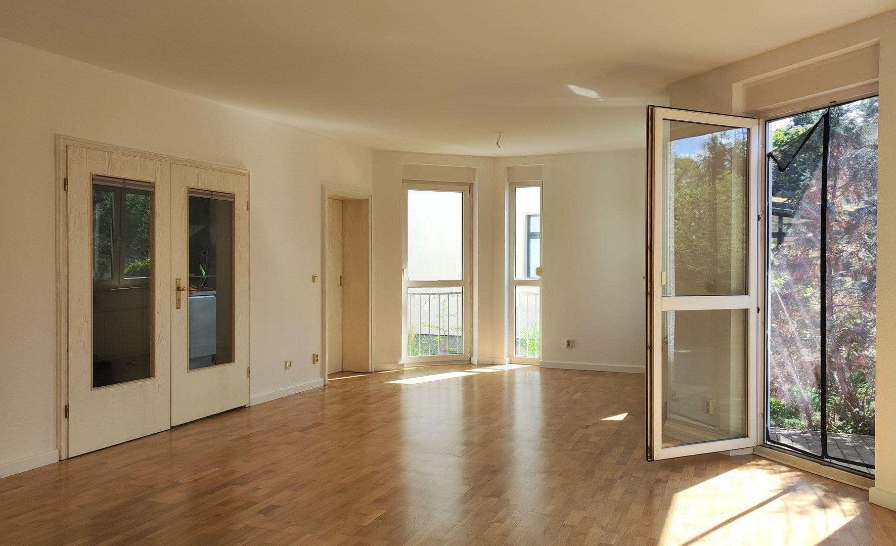 Prenájom domu 107 m², pozemok 1.080 m², Prager Str. 6, Berlin, Berlín Prenájom domu 107 m², pozemok 1.080 m², Prager Str. 6, Berlin, Berlín