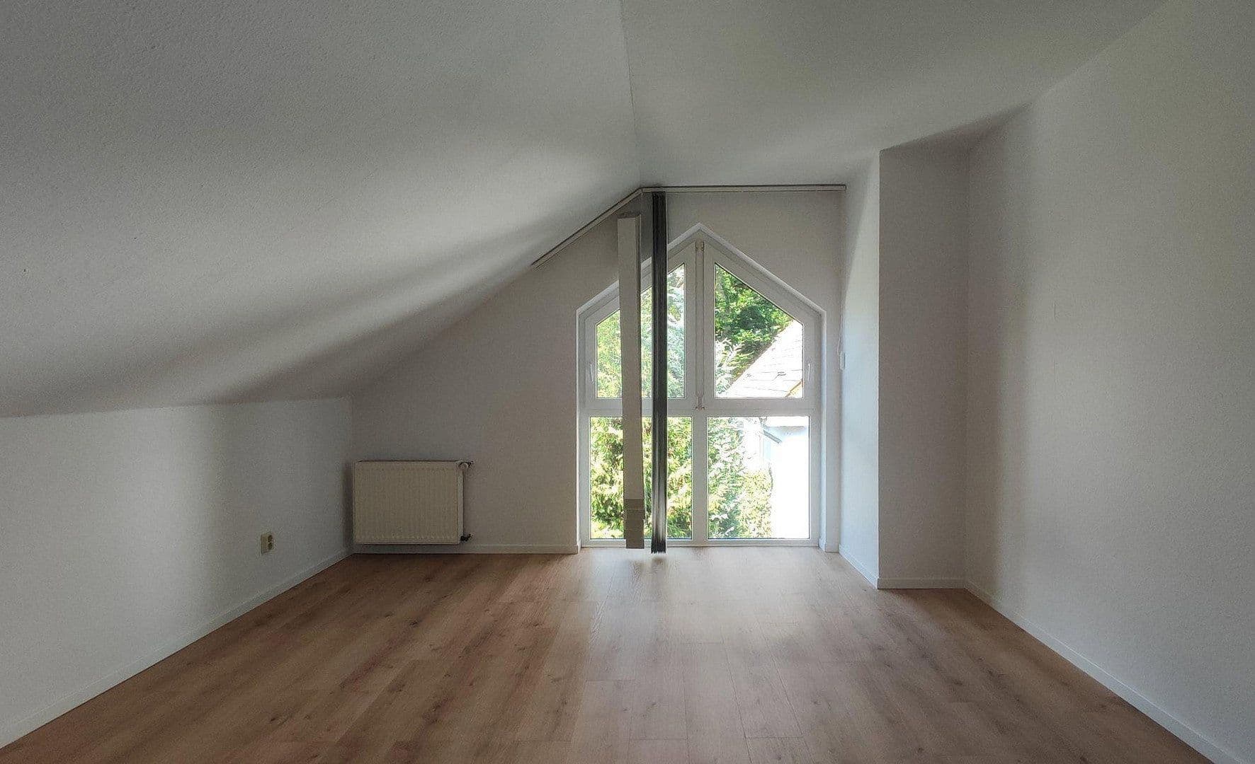 Prenájom domu 107 m², pozemok 1.080 m², Prager Str. 6, Berlin, Berlín Prenájom domu 107 m², pozemok 1.080 m², Prager Str. 6, Berlin, Berlín