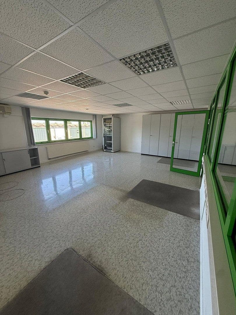 Prenájom kancelárie 400 m², Hohendorfer Marke 1, Merseburg, Sasko-Anhaltsko Prenájom kancelárie 400 m², Hohendorfer Marke 1, Merseburg, Sasko-Anhaltsko