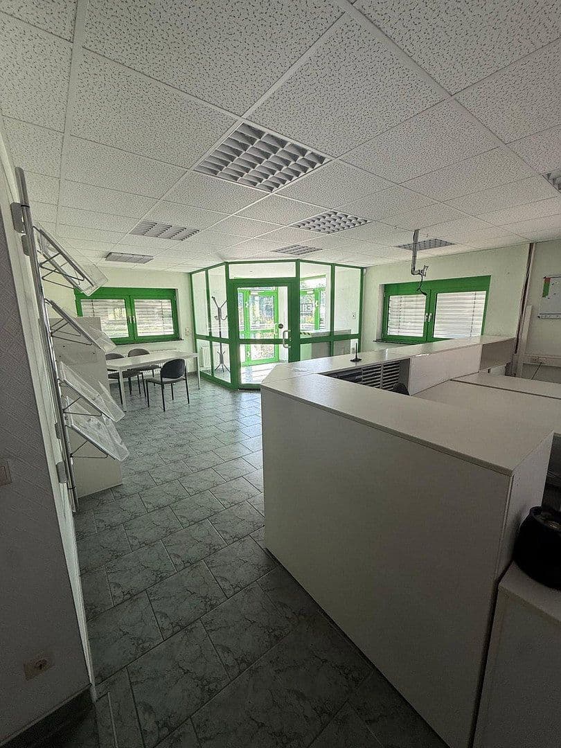 Prenájom kancelárie 400 m², Hohendorfer Marke 1, Merseburg, Sasko-Anhaltsko Prenájom kancelárie 400 m², Hohendorfer Marke 1, Merseburg, Sasko-Anhaltsko