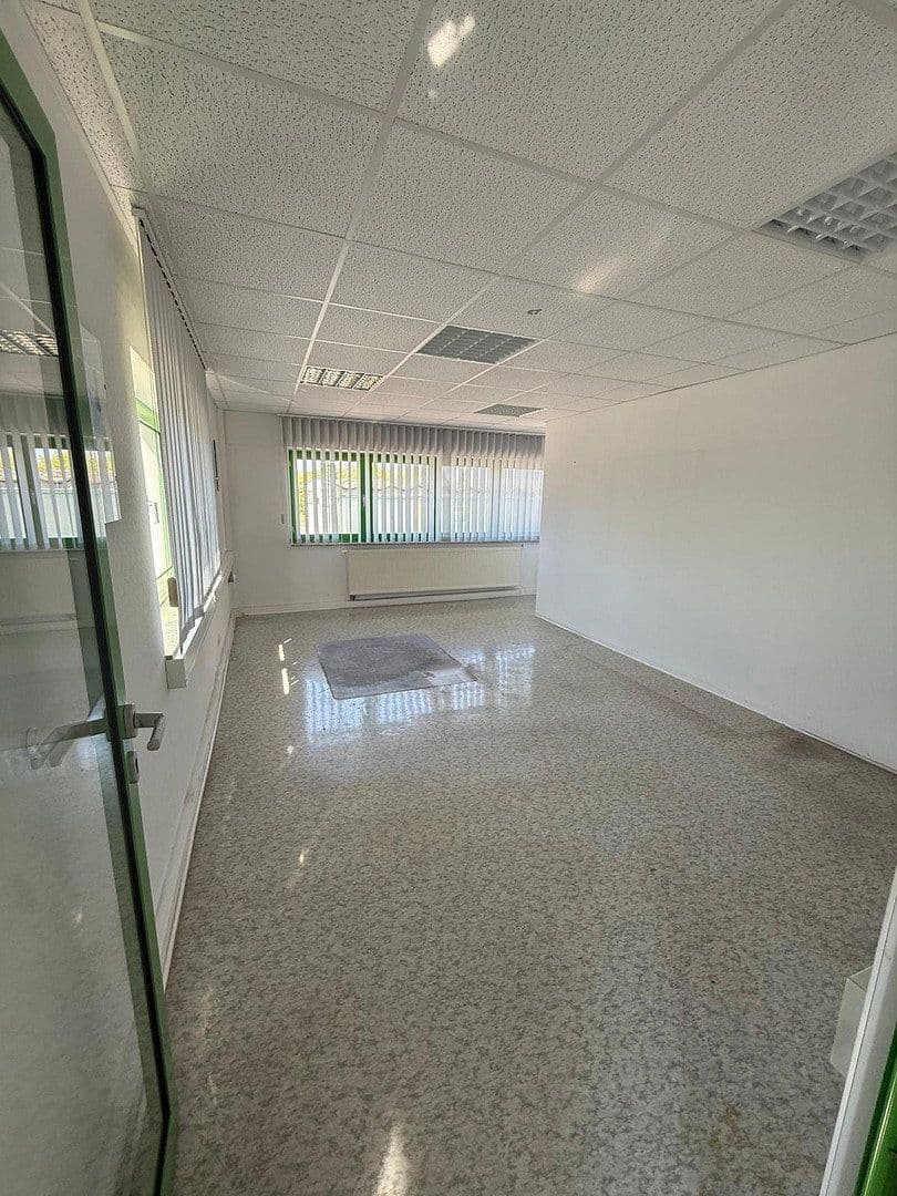 Prenájom kancelárie 400 m², Hohendorfer Marke 1, Merseburg, Sasko-Anhaltsko Prenájom kancelárie 400 m², Hohendorfer Marke 1, Merseburg, Sasko-Anhaltsko