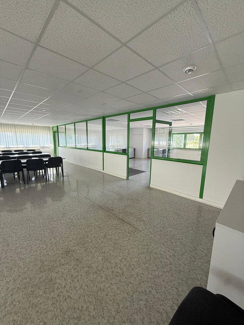 Prenájom kancelárie 400 m², Hohendorfer Marke 1, Merseburg, Sasko-Anhaltsko Prenájom kancelárie 400 m², Hohendorfer Marke 1, Merseburg, Sasko-Anhaltsko