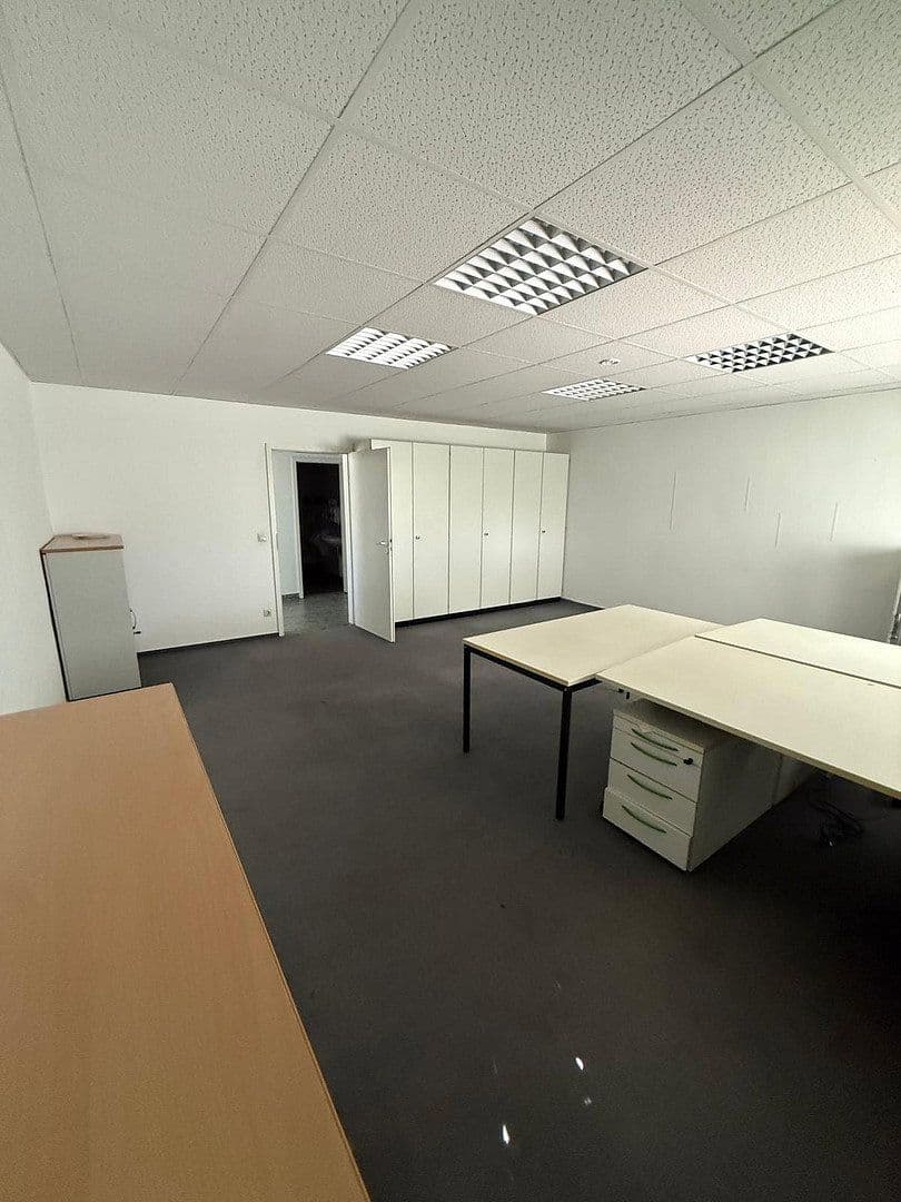 Prenájom kancelárie 400 m², Hohendorfer Marke 1, Merseburg, Sasko-Anhaltsko Prenájom kancelárie 400 m², Hohendorfer Marke 1, Merseburg, Sasko-Anhaltsko