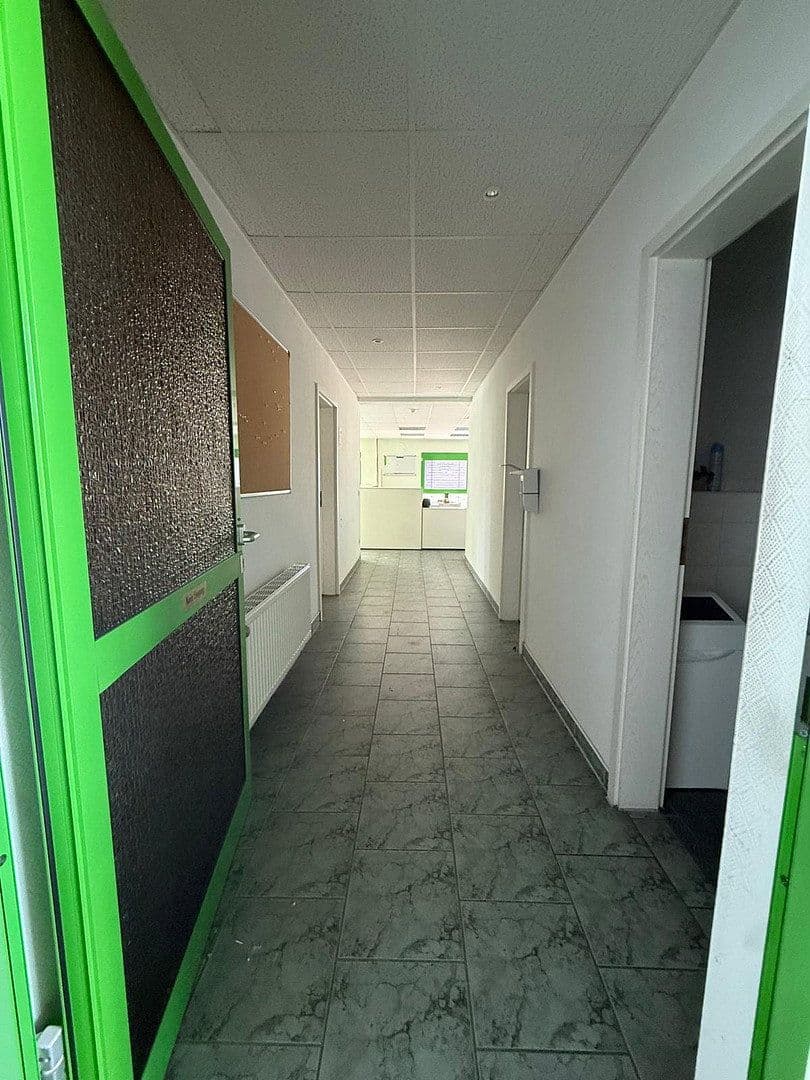 Prenájom kancelárie 400 m², Hohendorfer Marke 1, Merseburg, Sasko-Anhaltsko Prenájom kancelárie 400 m², Hohendorfer Marke 1, Merseburg, Sasko-Anhaltsko