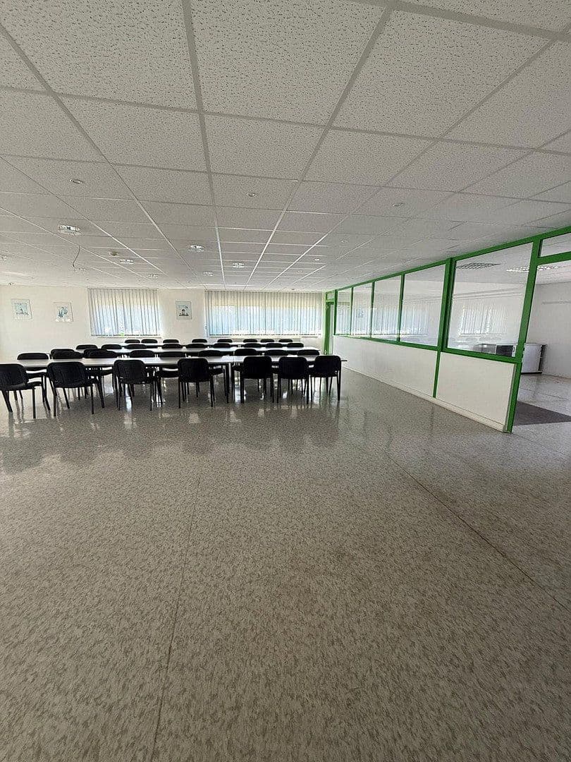 Prenájom kancelárie 400 m², Hohendorfer Marke 1, Merseburg, Sasko-Anhaltsko Prenájom kancelárie 400 m², Hohendorfer Marke 1, Merseburg, Sasko-Anhaltsko