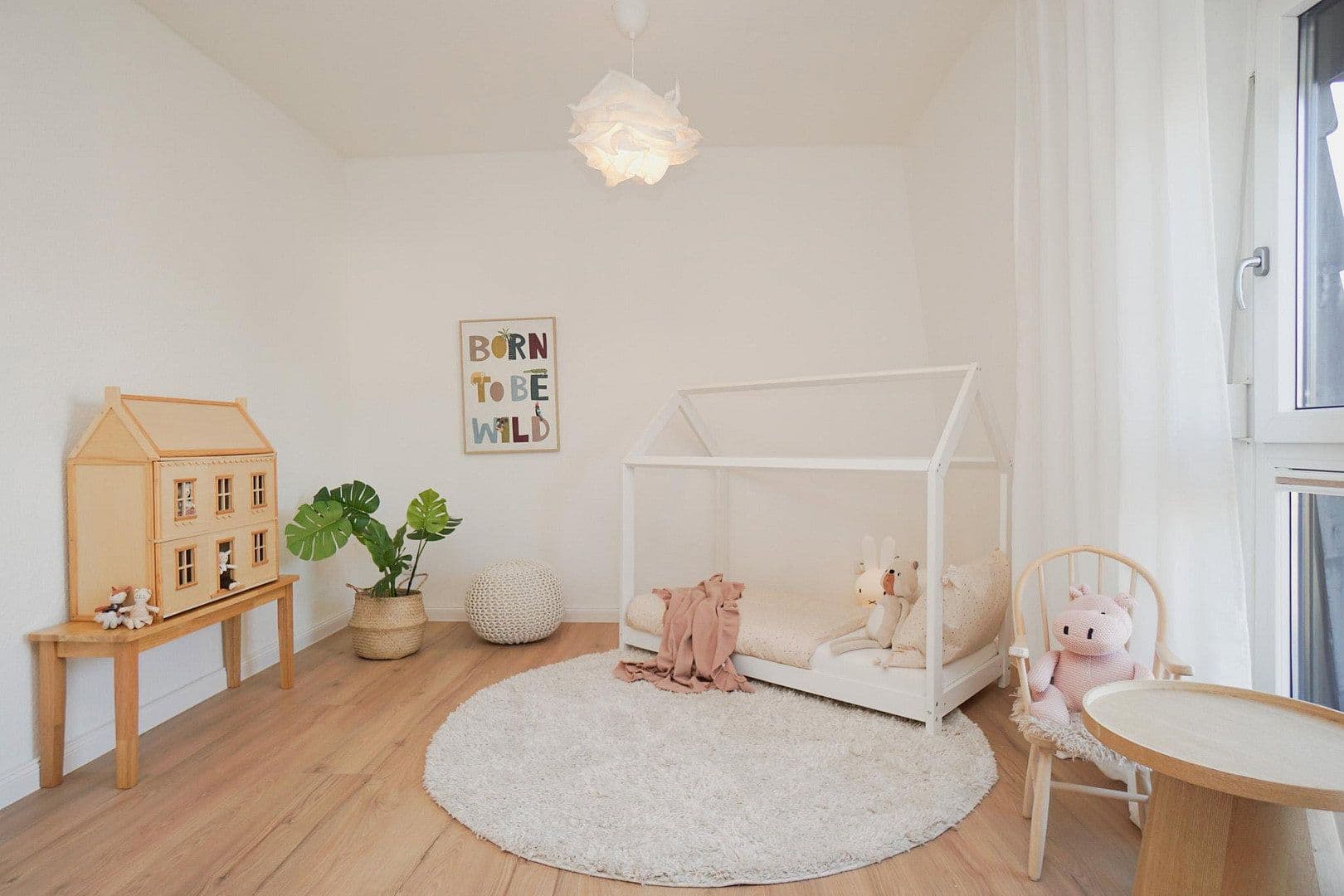 Predaj domu 105 m², pozemok 247 m², Delmenhorst, Dolné Sasko Predaj domu 105 m², pozemok 247 m², Delmenhorst, Dolné Sasko