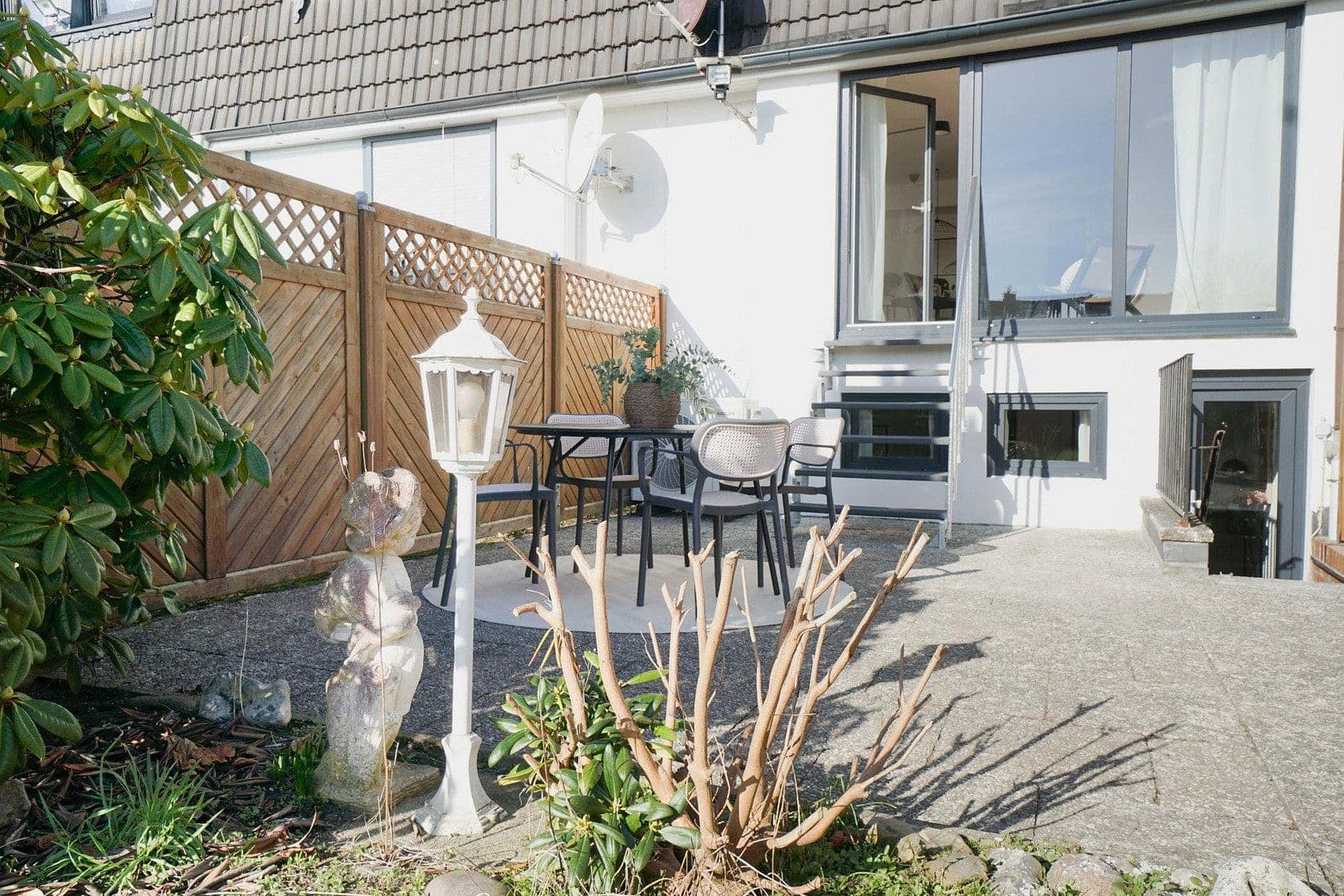 Predaj domu 105 m², pozemok 247 m², Delmenhorst, Dolné Sasko Predaj domu 105 m², pozemok 247 m², Delmenhorst, Dolné Sasko