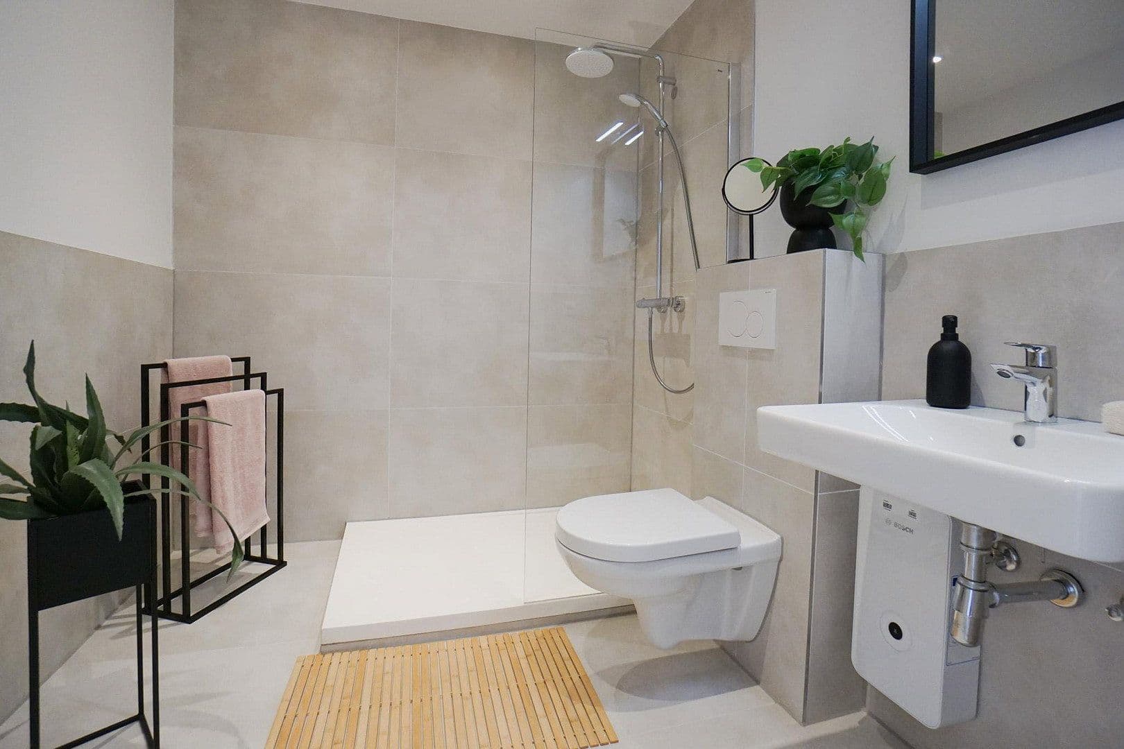 Predaj domu 105 m², pozemok 247 m², Delmenhorst, Dolné Sasko Predaj domu 105 m², pozemok 247 m², Delmenhorst, Dolné Sasko