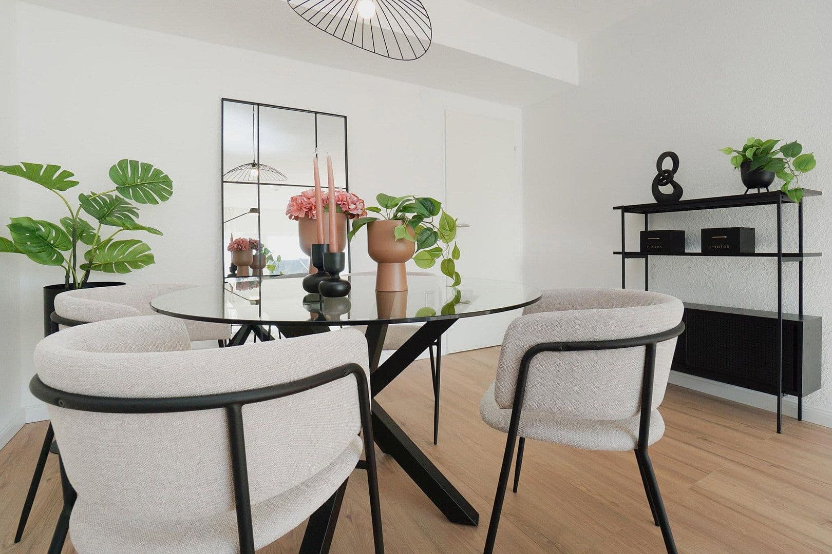 Predaj domu 105 m², pozemok 247 m², Delmenhorst, Dolné Sasko Predaj domu 105 m², pozemok 247 m², Delmenhorst, Dolné Sasko