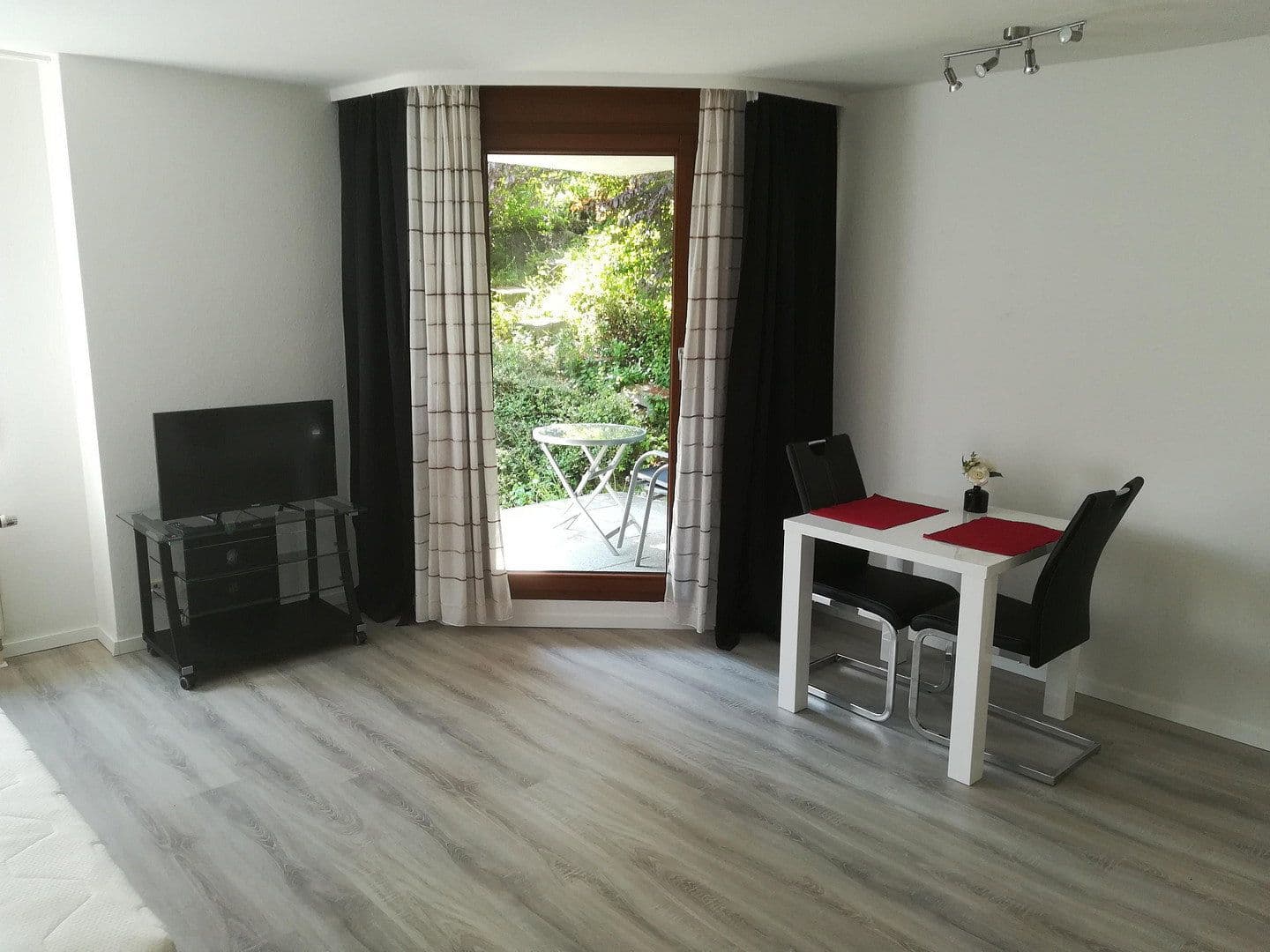 Prenájom bytu 1-izbový 41 m², Grabenstr. 30, Weissach, Bádensko-Wurttembersko Prenájom bytu 1-izbový 41 m², Grabenstr. 30, Weissach, Bádensko-Wurttembersko
