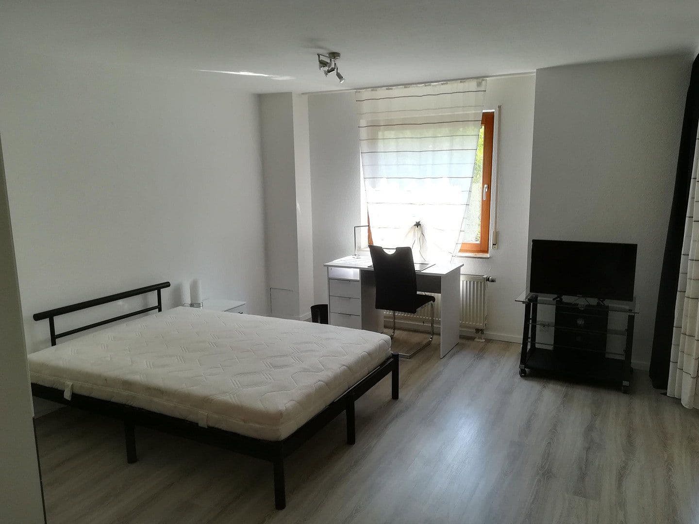 Prenájom bytu 1-izbový 41 m², Grabenstr. 30, Weissach, Bádensko-Wurttembersko Prenájom bytu 1-izbový 41 m², Grabenstr. 30, Weissach, Bádensko-Wurttembersko